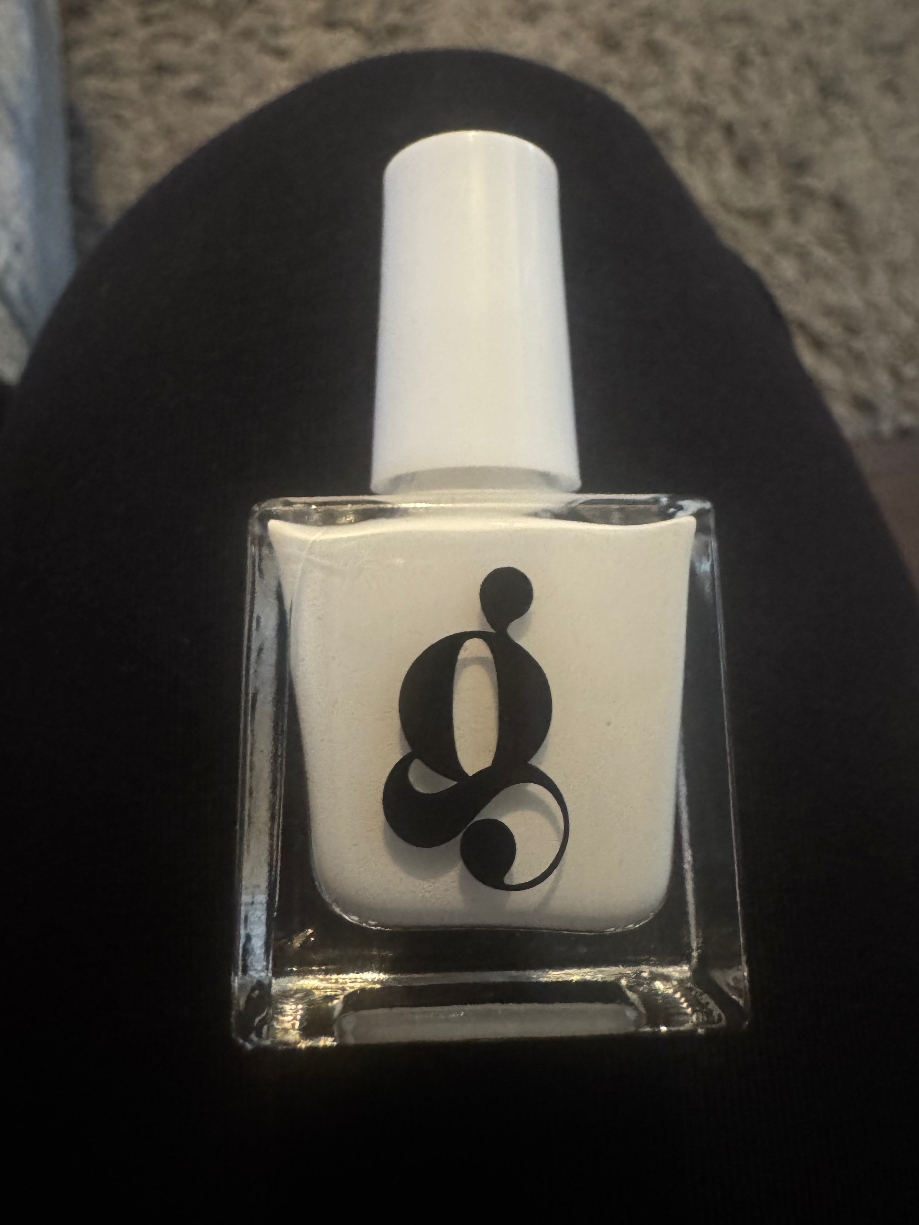 White nail varnish